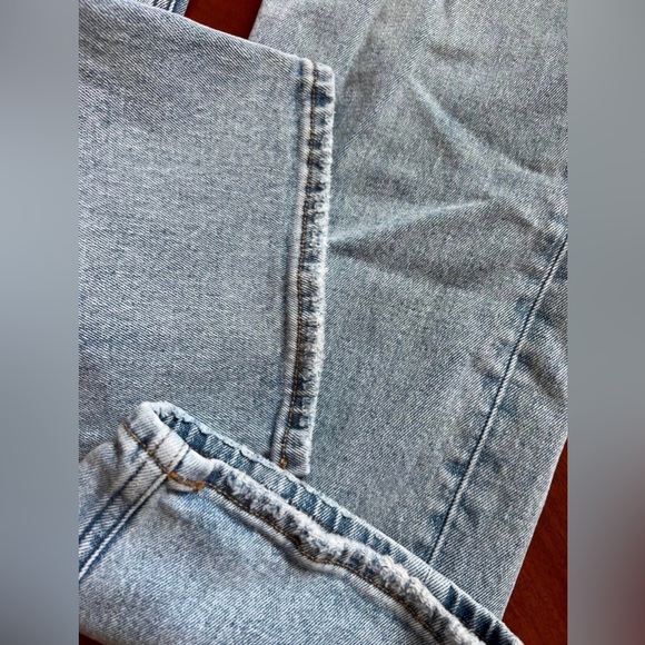 Abercrombie Ankle Straight Ultra High Rise Curve Love 
Size 26 - Picture 5 of 5